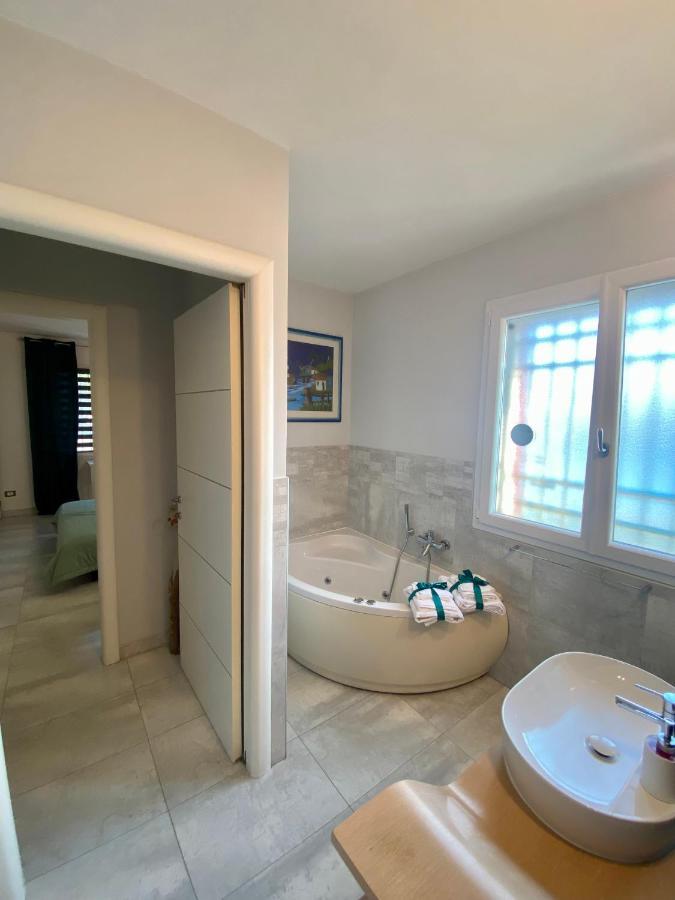 Tra Campagna E Mare Bed & Breakfast Lido delle Nazioni Dış mekan fotoğraf